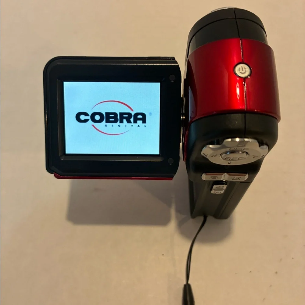 Cobra Digital Video Camcorder 8X Digital Zoom Red.